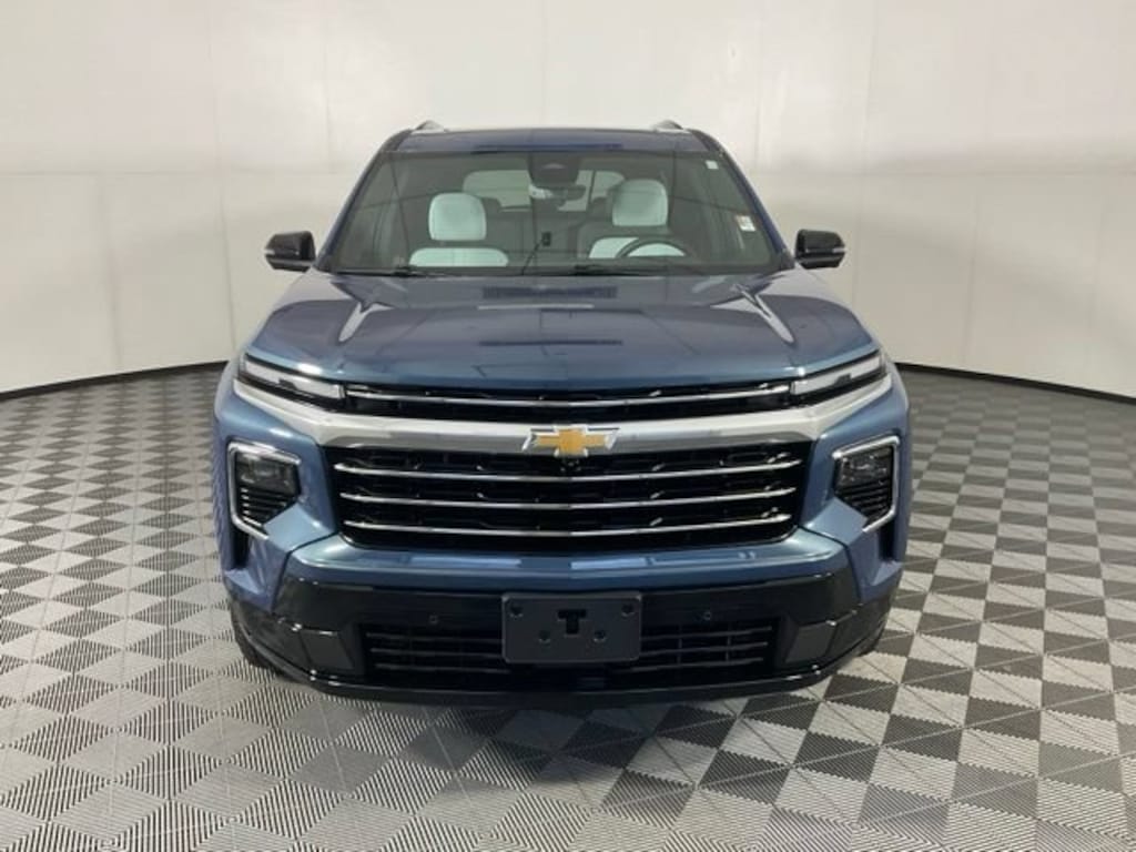 Used 2025 Chevrolet Traverse High Country SUV