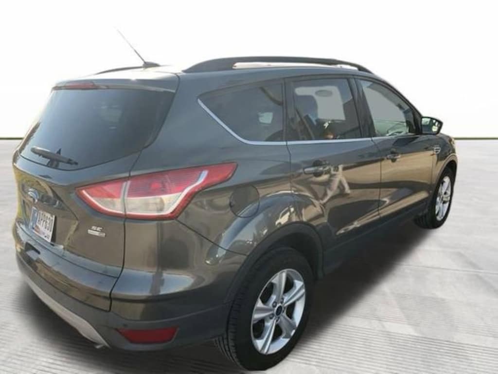 Used 2016 Ford Escape SE
