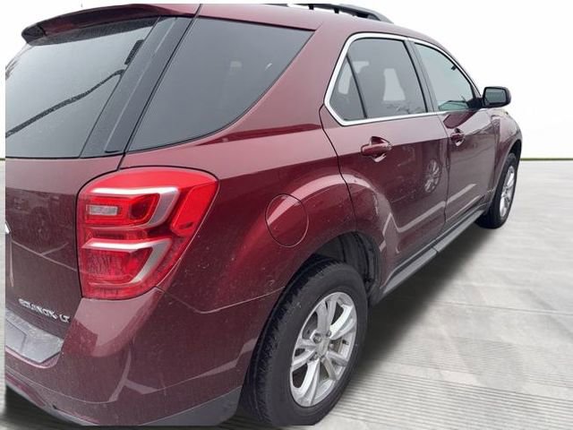 2017 Chevrolet Equinox LT photo 3