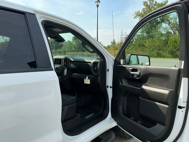 2026 Chevrolet Silverado 1500 Custom - Photo 18