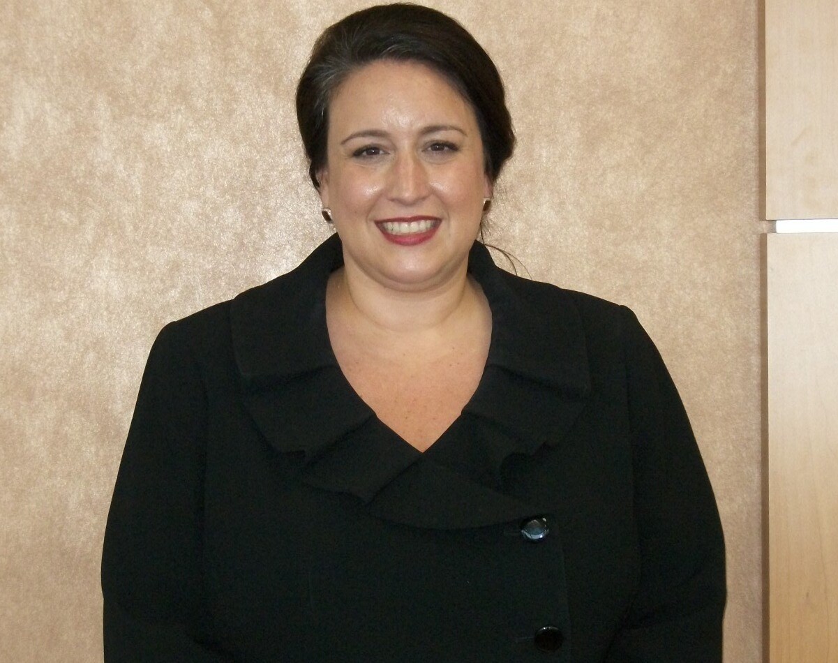 LISA AVOLA, <BR>General Manager