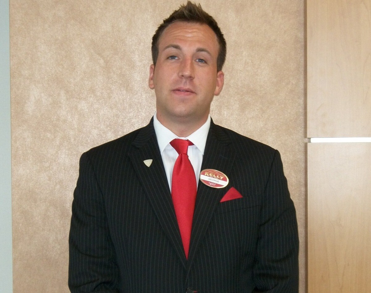 MATT PONIATOWSKI,<br>Sales Consultant