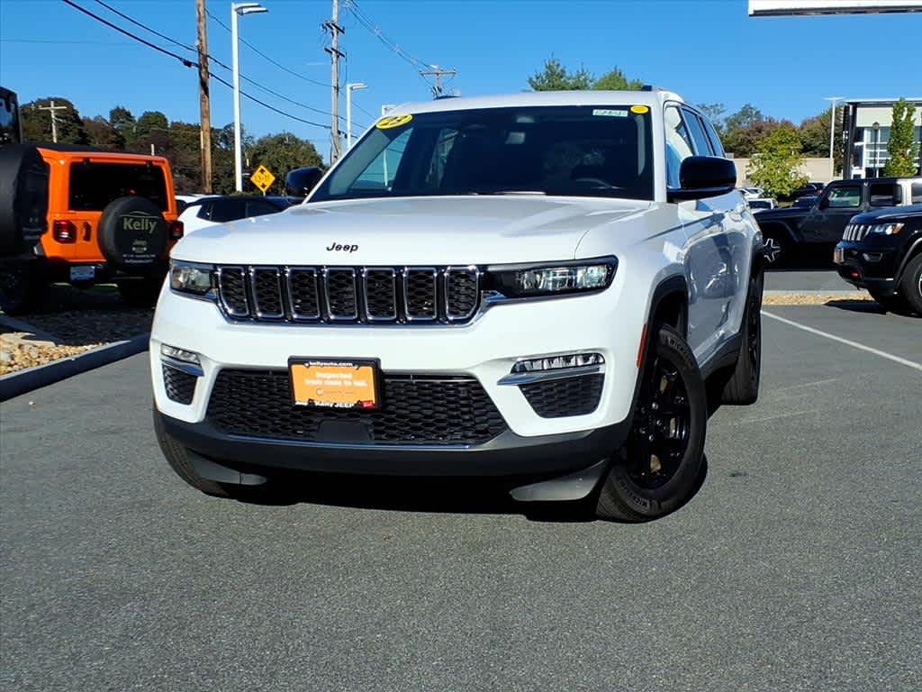 2023 Jeep Grand Cherokee Limited photo 2