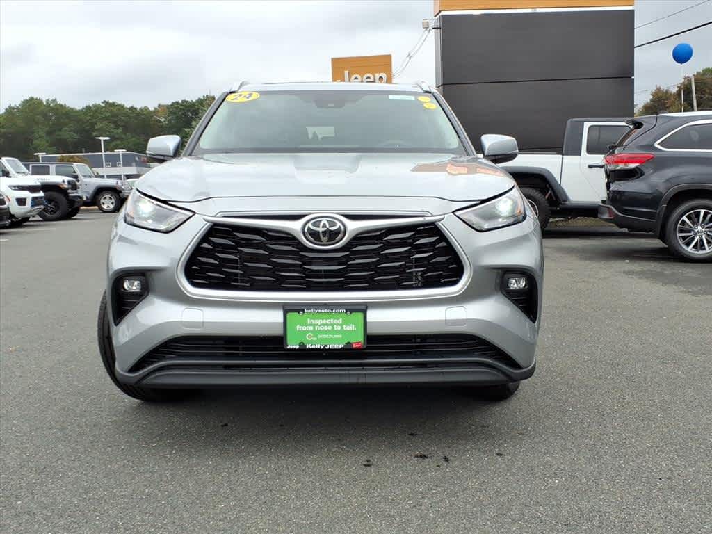 2024 Toyota Highlander XLE photo 3