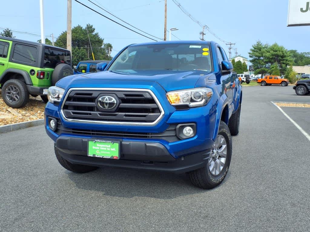 2018 Toyota Tacoma SR5 Access Cab V6 4x4 photo 2
