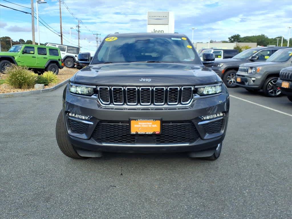 2023 Jeep Grand Cherokee Limited photo 3