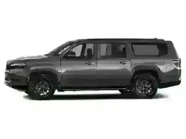 2023 Jeep Wagoneer L Series III photo 2