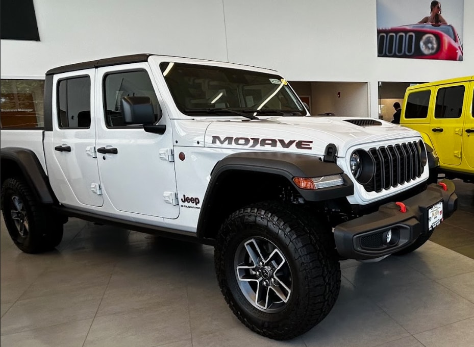 2024%20Jeep%20Gladiator.png