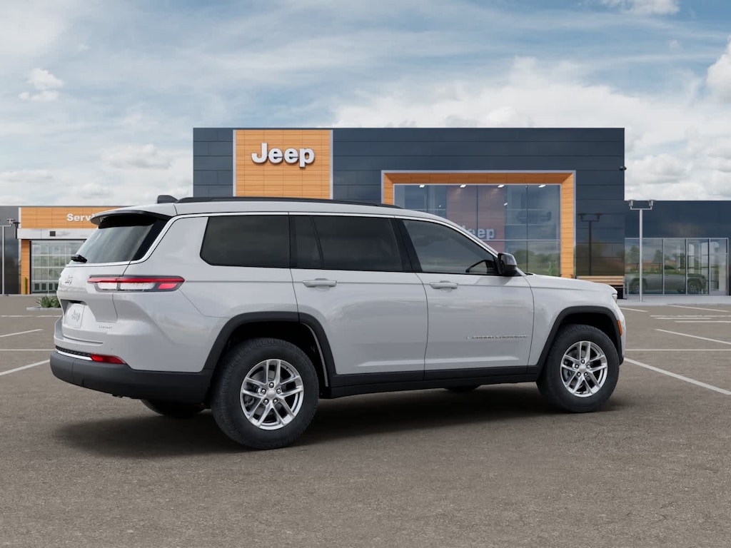 New 2025 Jeep Grand Cherokee L LAREDO X 4X4 Sport Utility