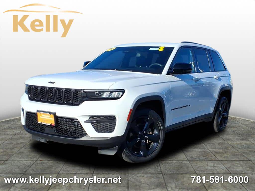 2023 Jeep Grand Cherokee Altitude's photo