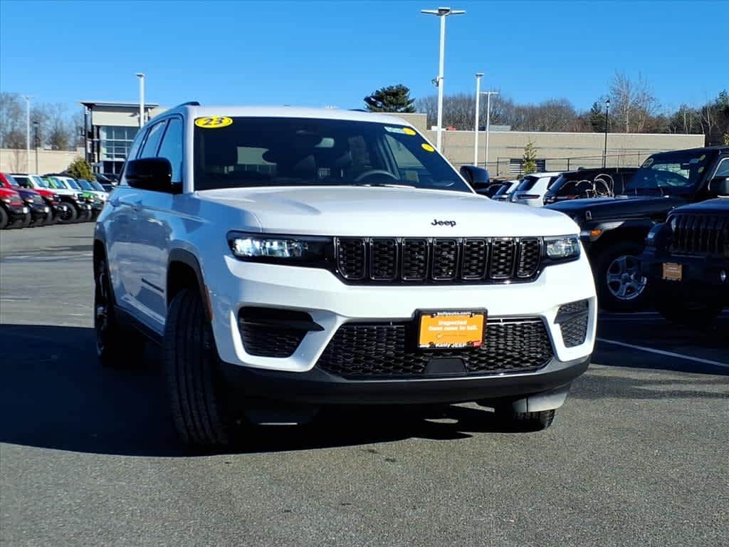 Certified 2023 Jeep Grand Cherokee Altitude 4x4