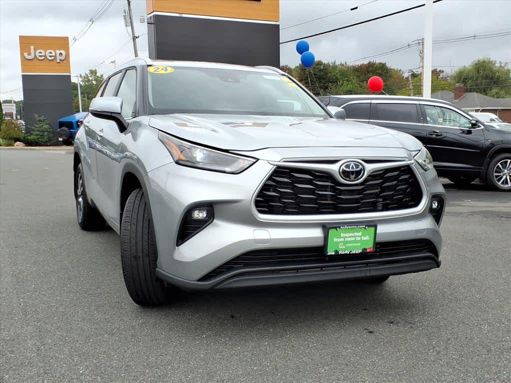 2024 Toyota Highlander XLE photo 4
