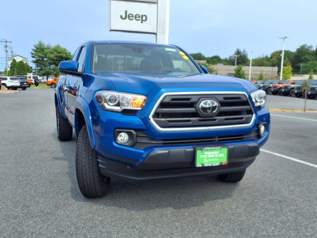 Certified 2018 Toyota Tacoma SR5 Access Cab 6 Bed V6 4x4 AT (Natl) Access Cab 6 Bed V6 4x4 AT (Natl)