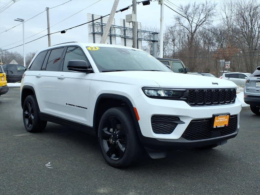 Certified 2023 Jeep Grand Cherokee Altitude 4x4