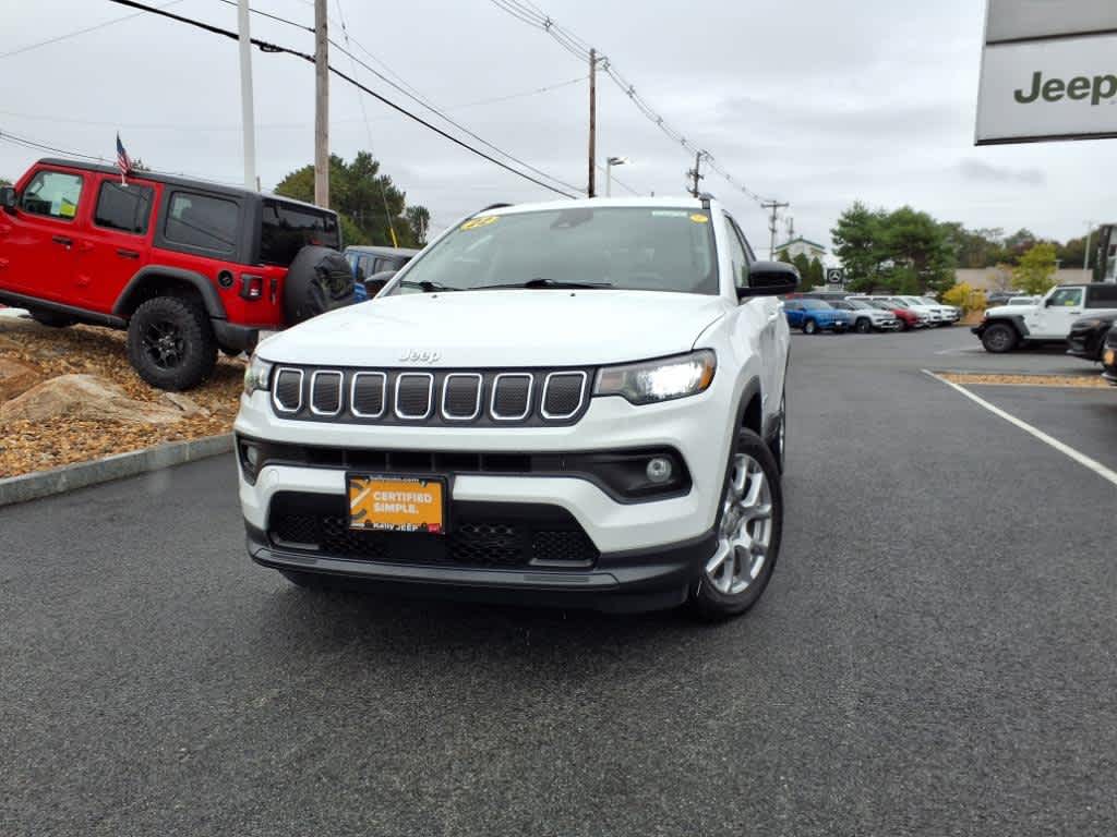 Certified 2022 Jeep Compass Latitude Lux with VIN 3C4NJDFB9NT222727 for sale in Lynnfield, MA