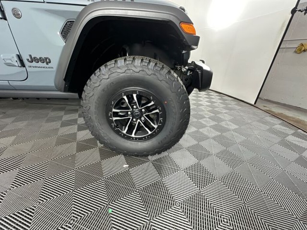 New 2026 Jeep Wrangler 4-DOOR WILLYS Sport Utility