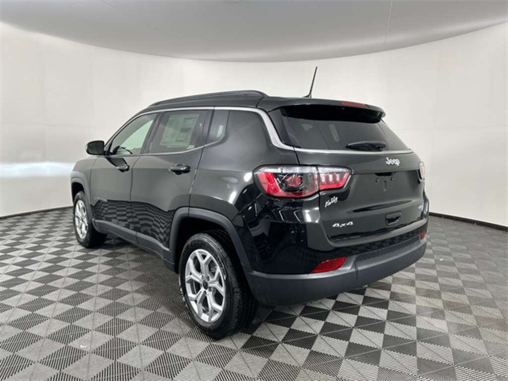 New 2026 Jeep Compass LATITUDE 4X4 Sport Utility