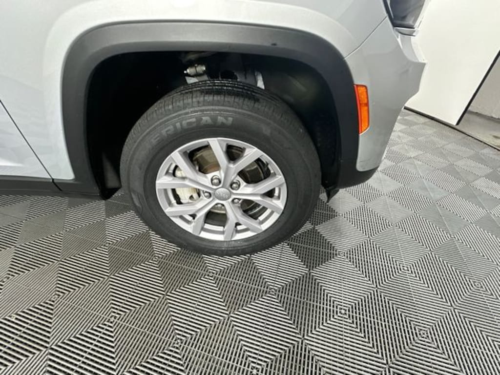 Used 2022 Jeep Grand Cherokee Limited SUV