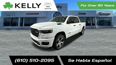 2026 Ram 1500 EXPRESS CREW CAB 4X4 5'7 BOX Pickup