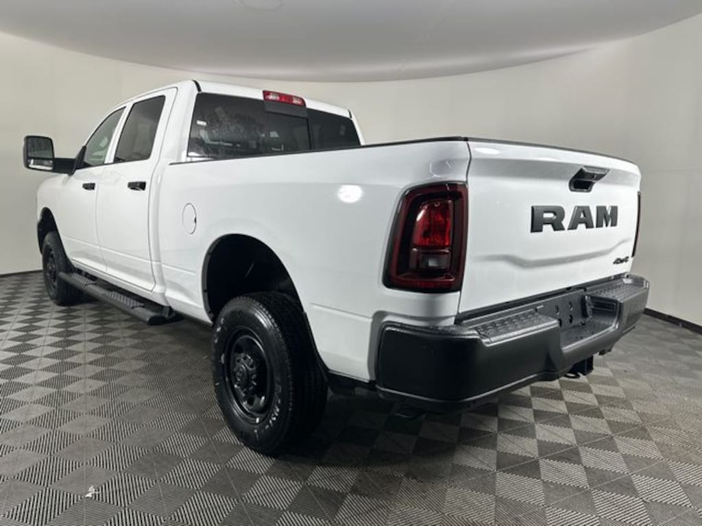 New 2026 Ram 2500 TRADESMAN CREW CAB 4X4 6'4 BOX Pickup