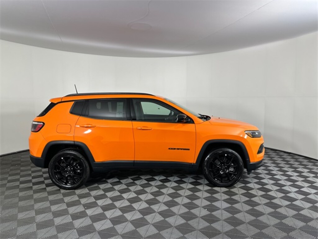 New 2026 Jeep Compass LATITUDE ALTITUDE 4X4 Sport Utility