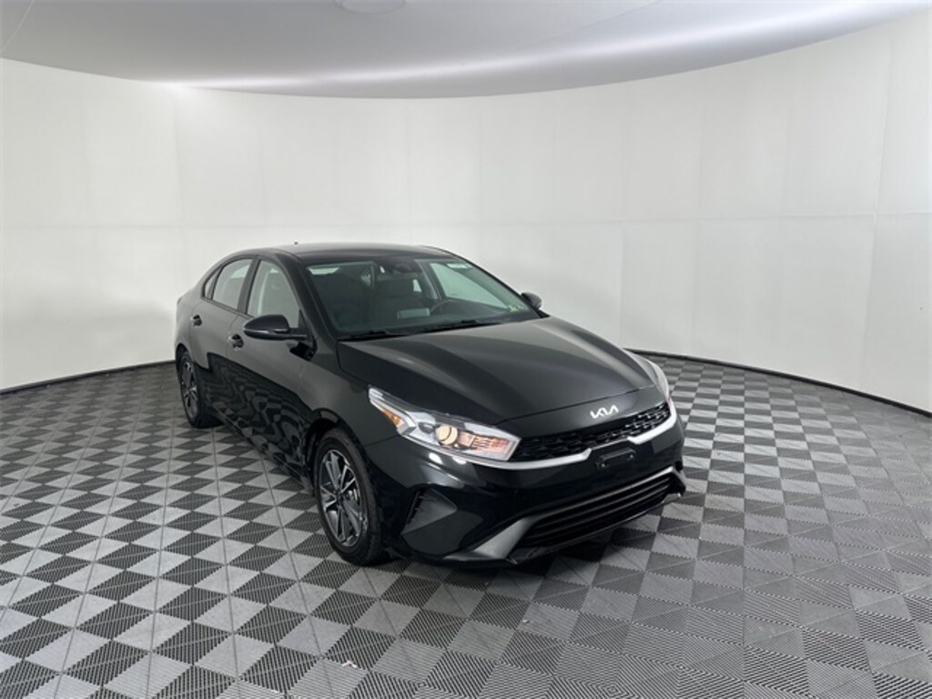 Used 2023 Kia Forte LXS Sedan