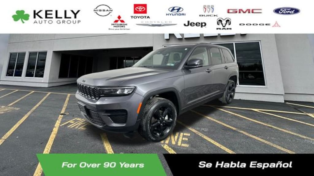Used 2023 Jeep Grand Cherokee Altitude SUV
