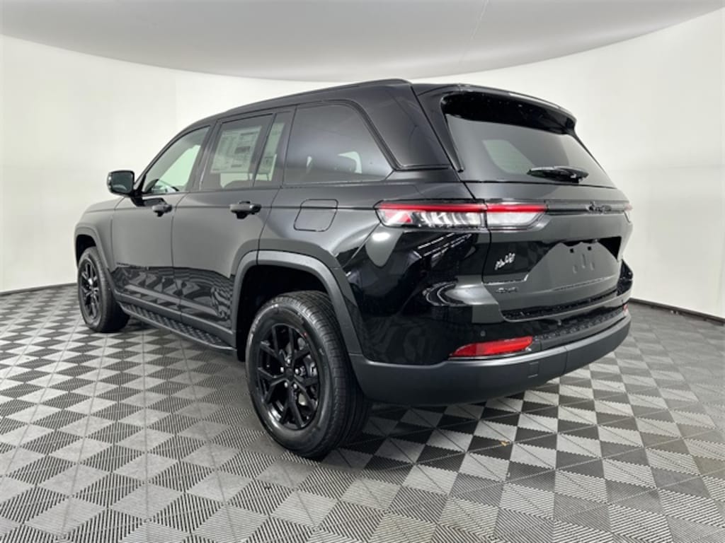 New 2025 Jeep Grand Cherokee ALTITUDE X 4X4 Sport Utility