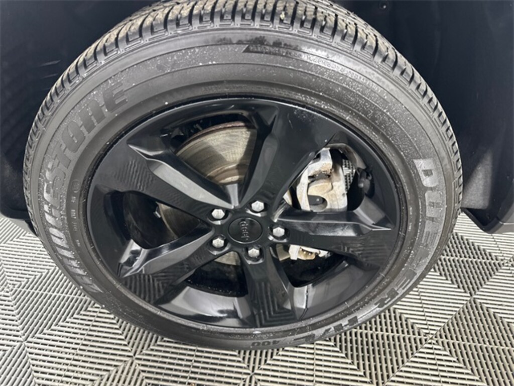 Used 2023 Jeep Grand Cherokee L Altitude SUV