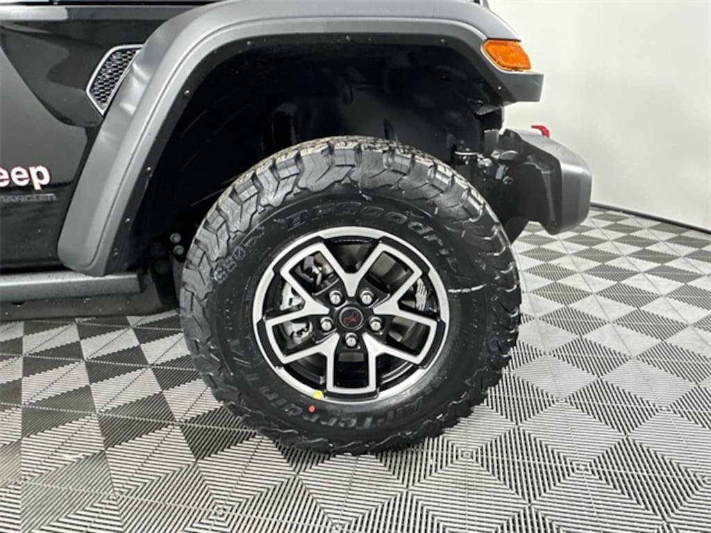 New 2026 Jeep Wrangler 4-DOOR RUBICON Sport Utility