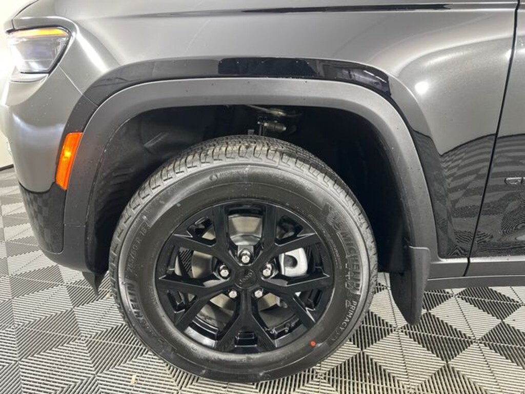 New 2026 Jeep Grand Cherokee L LIMITED 4X4 Sport Utility