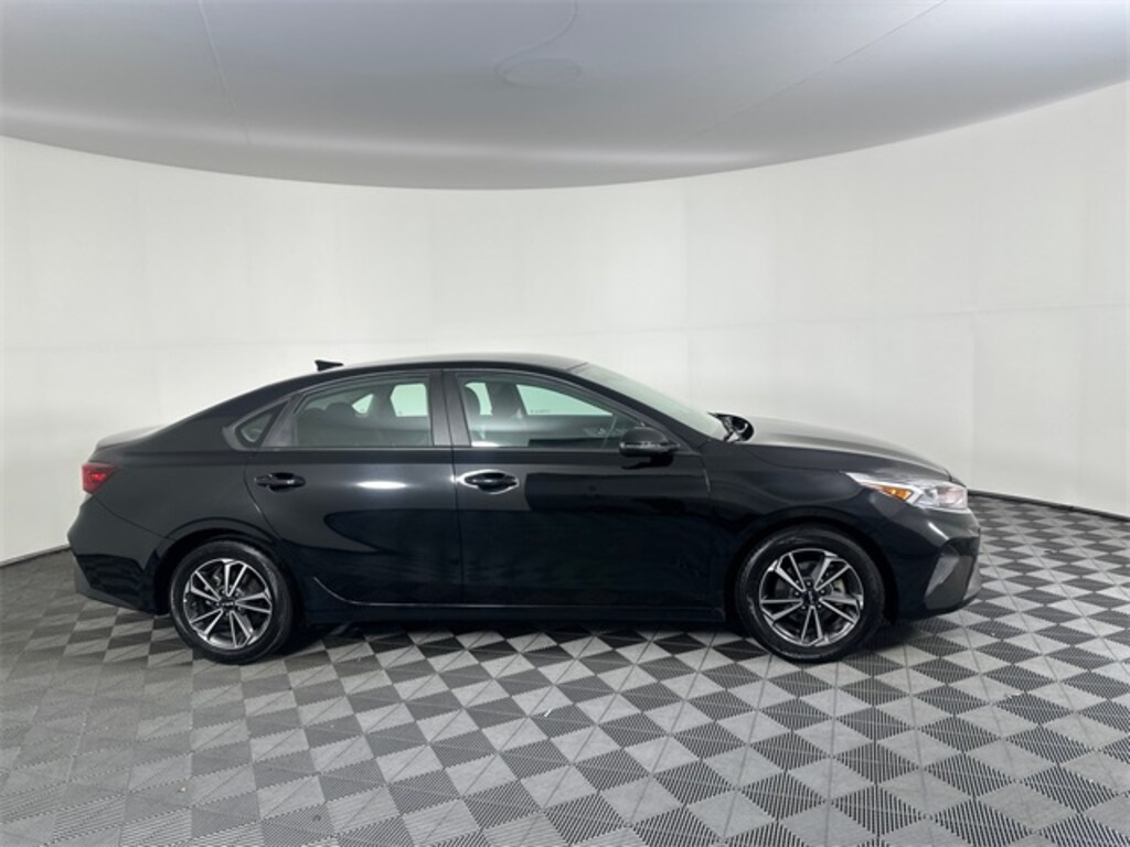 Used 2023 Kia Forte LXS Sedan