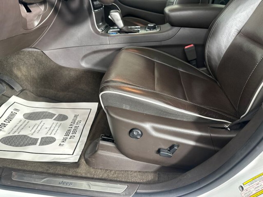 Used 2019 Jeep Grand Cherokee Overland SUV