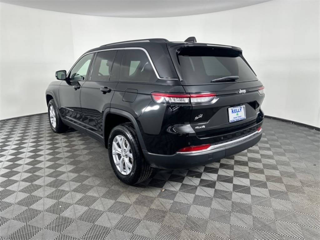 Used 2023 Jeep Grand Cherokee Limited SUV