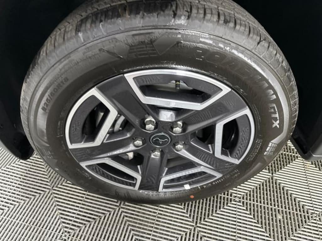 New 2026 Jeep Cherokee LAREDO 4X4 Sport Utility