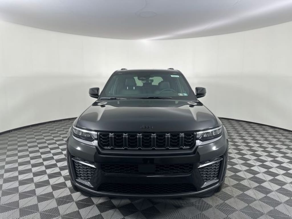 New 2026 Jeep Grand Cherokee LAREDO ALTITUDE 4X4 Sport Utility