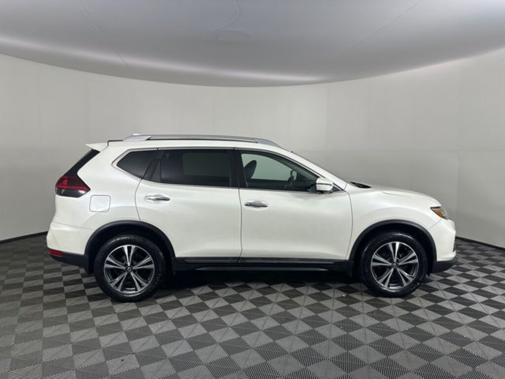Used 2018 Nissan Rogue SL SUV