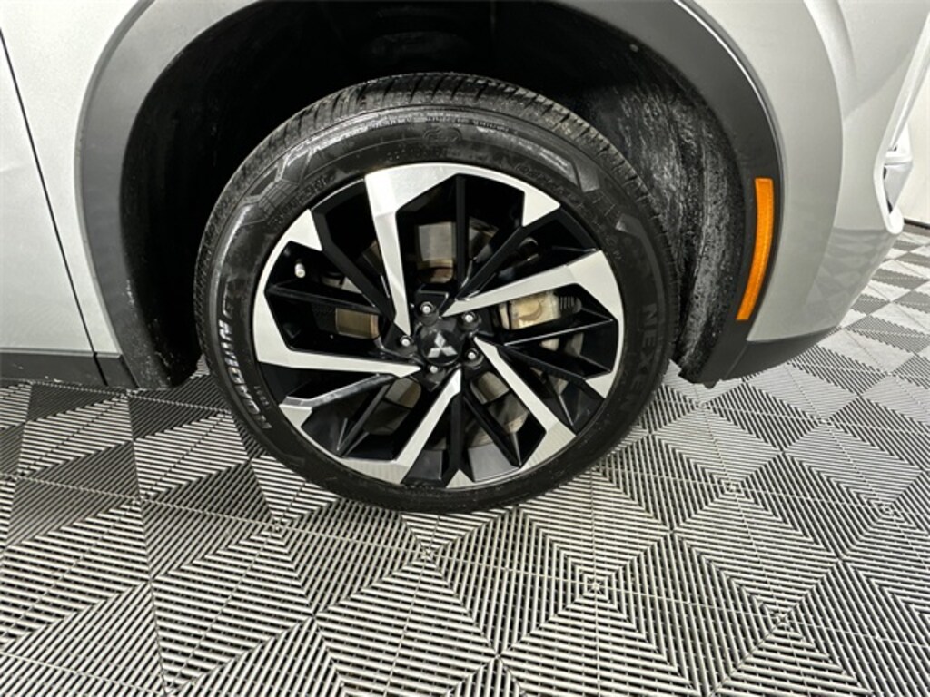 Used 2022 Mitsubishi Outlander ES SUV