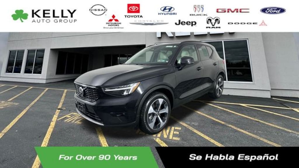 Used 2025 Volvo XC40 B5 Plus Dark Theme SUV