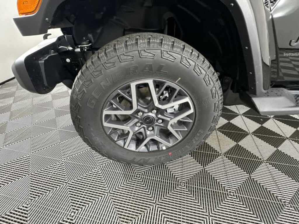 New 2026 Jeep Wrangler 4-DOOR SAHARA Sport Utility