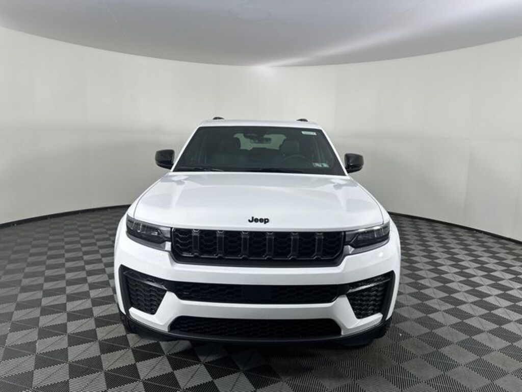 New 2026 Jeep Grand Cherokee LAREDO ALTITUDE 4X4 Sport Utility