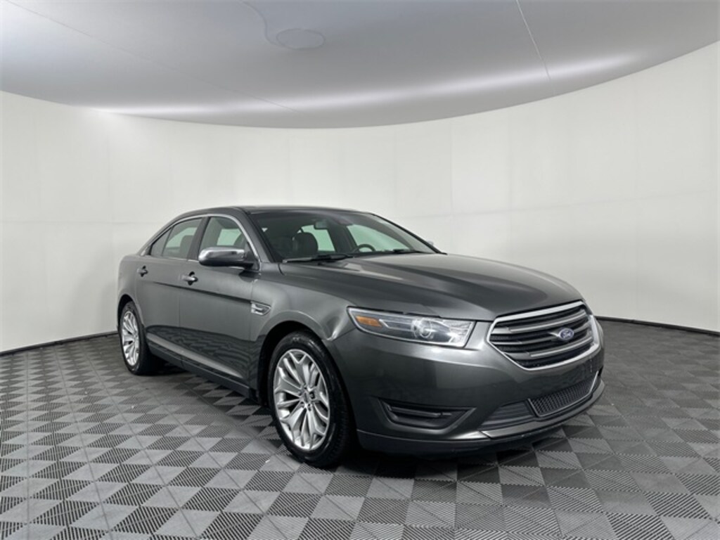 Used 2018 Ford Taurus Limited Sedan