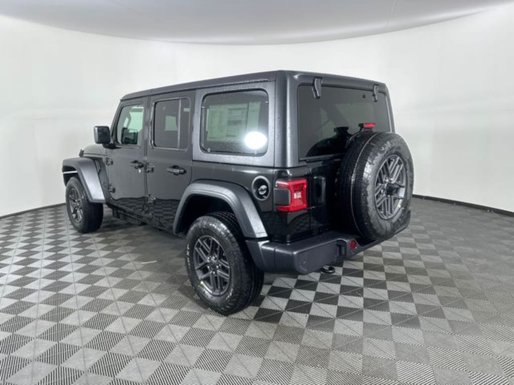 New 2026 Jeep Wrangler 4-DOOR SPORT S Sport Utility