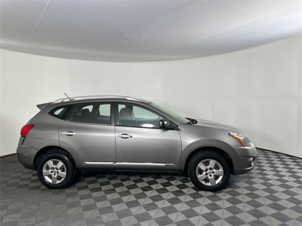 Used 2015 Nissan Rogue Select S SUV