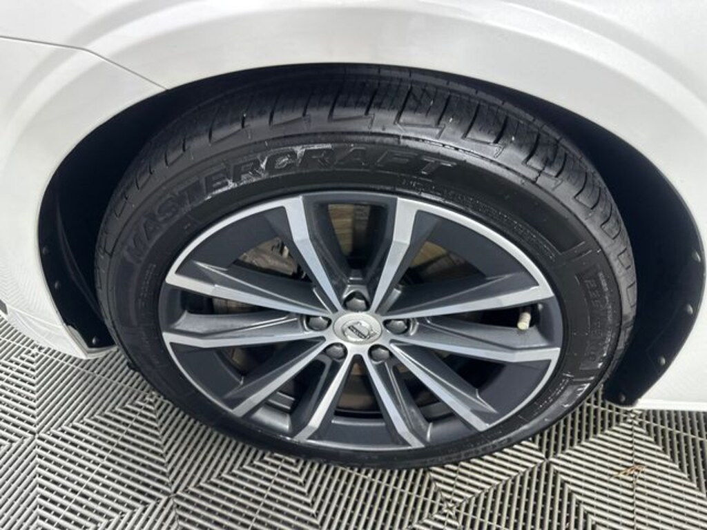 Used 2021 Volvo S60 T6 Momentum Sedan