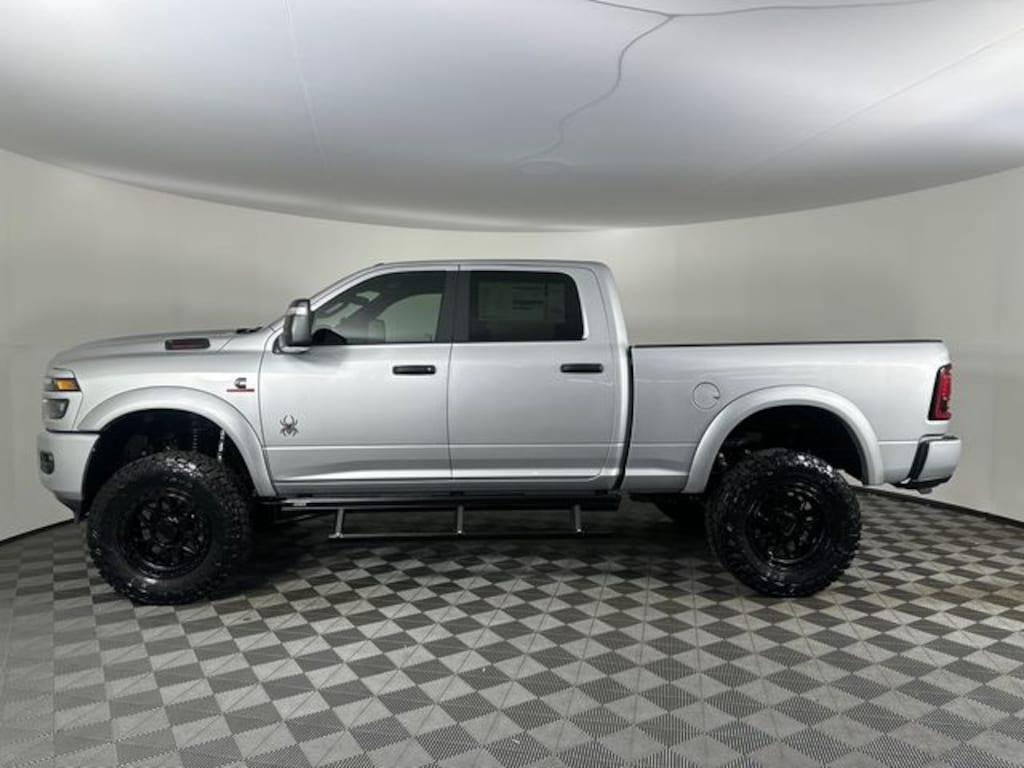 New 2026 Ram 2500 BIG HORN CREW CAB 4X4 6'4 BOX Pickup
