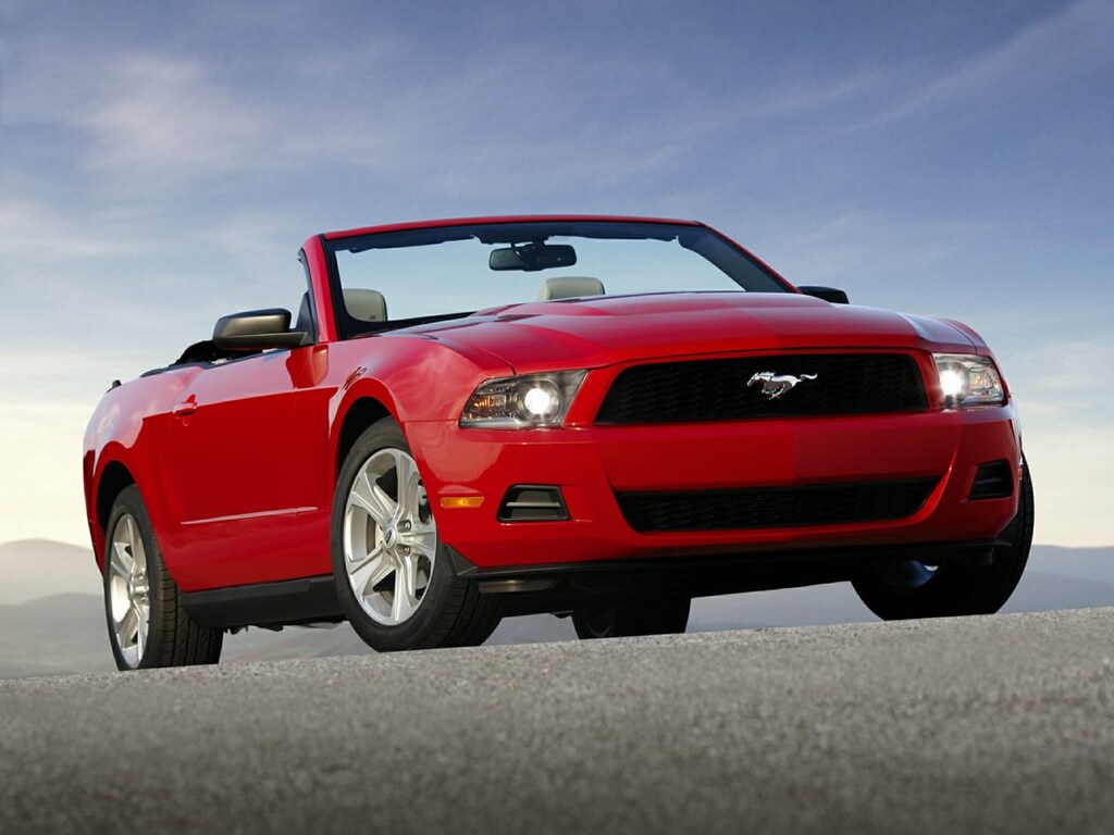 Used 2011 Ford Mustang GT Convertible