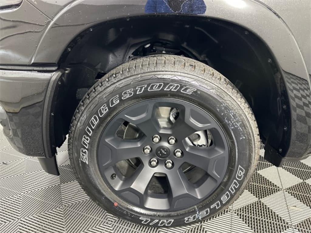 New 2026 Ram 1500 BIG HORN CREW CAB 4X4 5'7 BOX Pickup