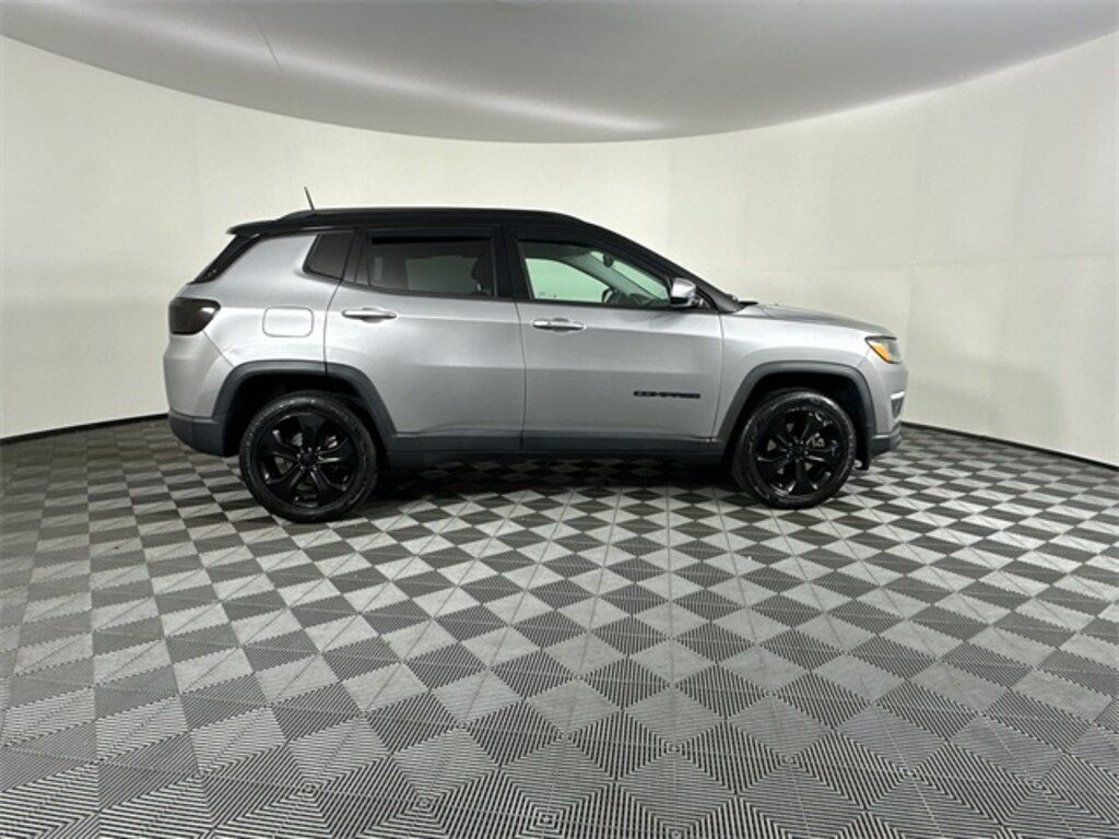 Used 2018 Jeep Compass Altitude SUV