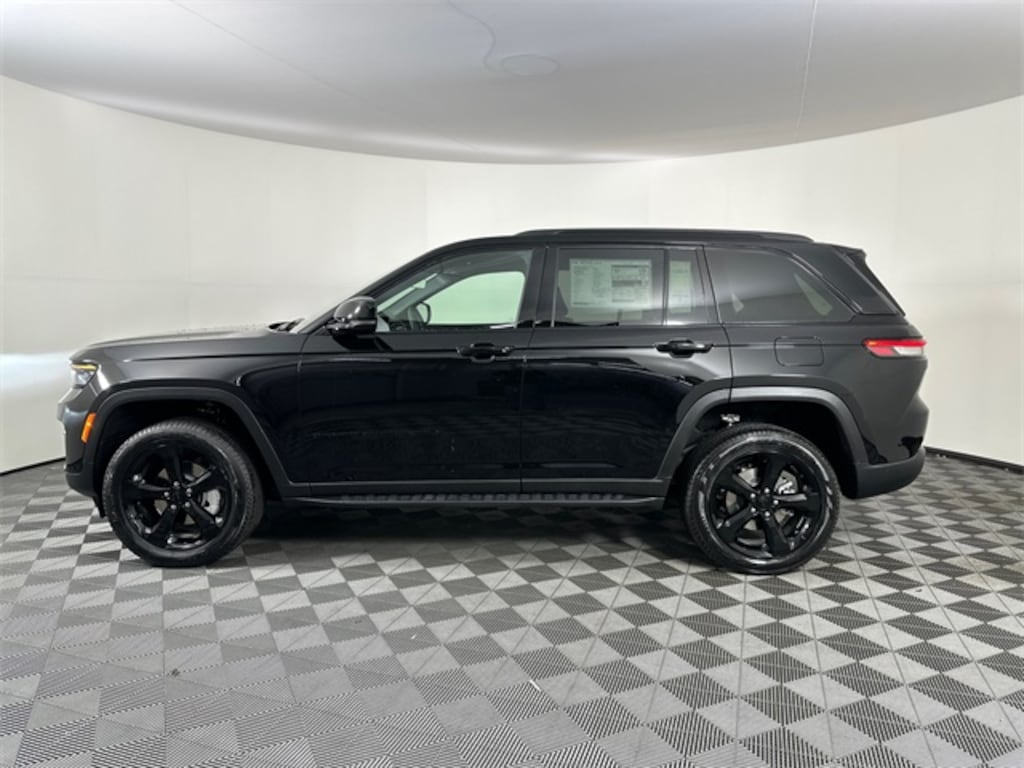 New 2025 Jeep Grand Cherokee LIMITED 4X4 Sport Utility